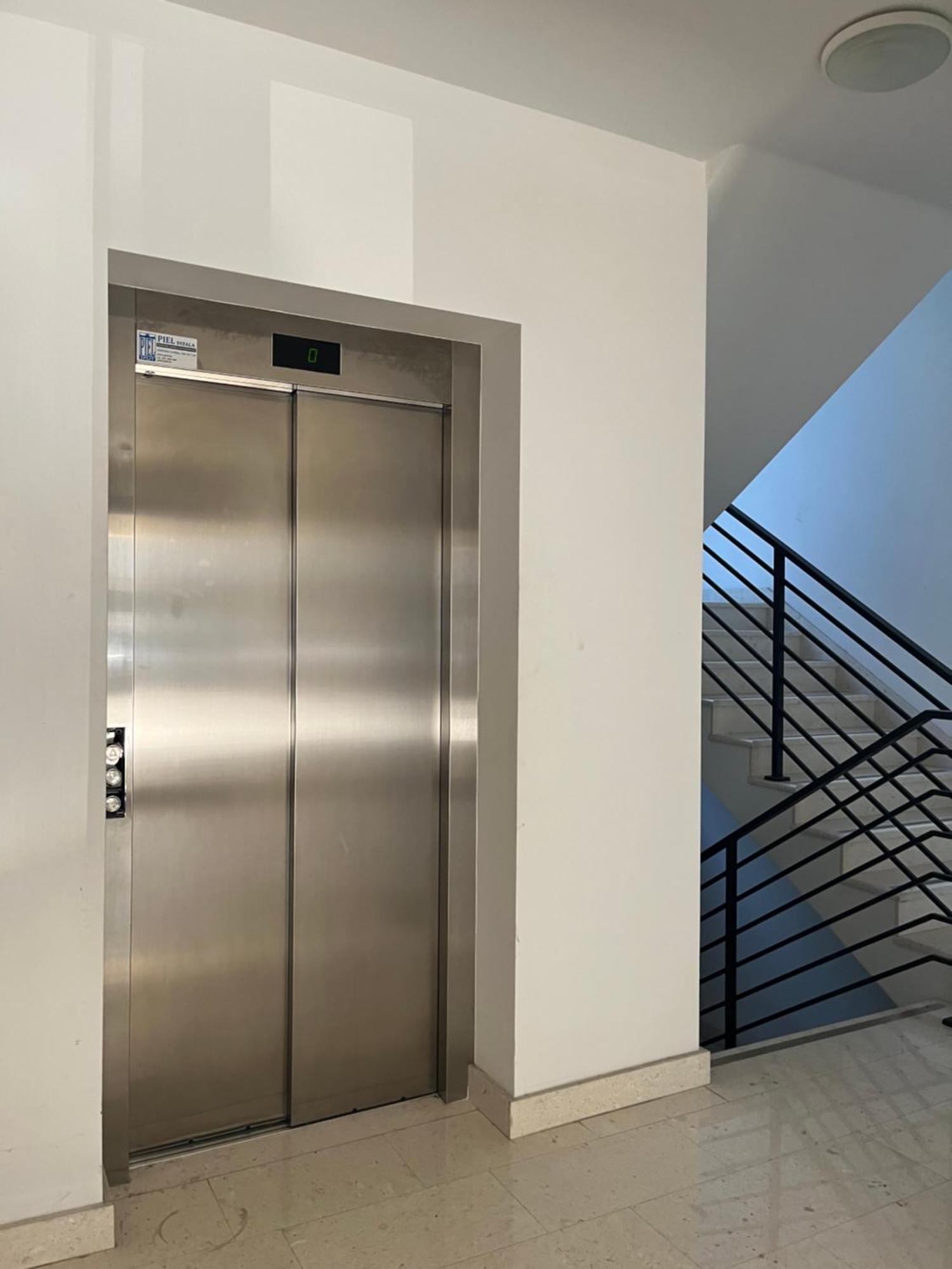 Luxury Apartment Rinos - Free Garage Parking スプリト エクステリア 写真