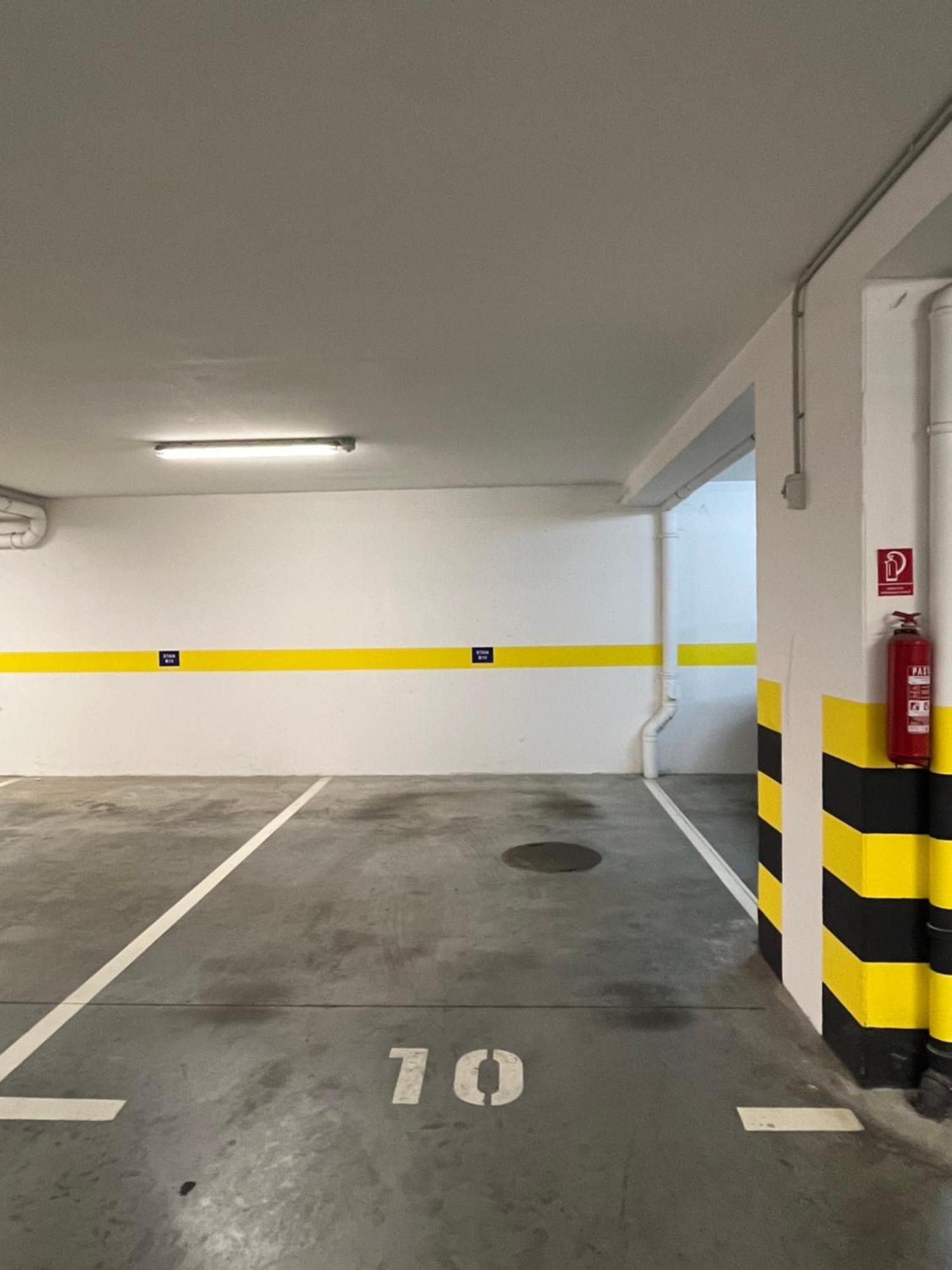 Luxury Apartment Rinos - Free Garage Parking スプリト エクステリア 写真